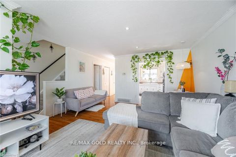 Photo 11 at 232 Durham Street, Vanier, Oshawa