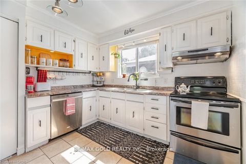 Photo 15 at 232 Durham Street, Vanier, Oshawa