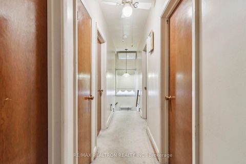 Photo 24 at 139 Yorkview Drive, Willowdale West, Toronto