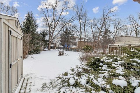 Photo 34 at 139 Yorkview Drive, Willowdale West, Toronto
