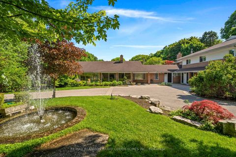 Photo 2 at 50 Park Lane Circle, York Mills, Toronto