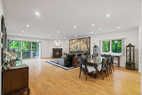 Photo 26 at 50 Park Lane Circle, York Mills, Toronto