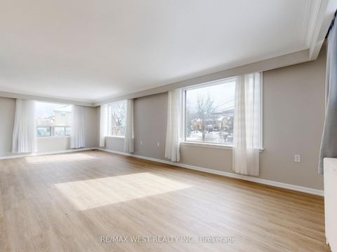 Photo 5 at 16 Upwood Avenue, Rustic, Toronto