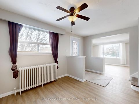 Photo 8 at 16 Upwood Avenue, Rustic, Toronto