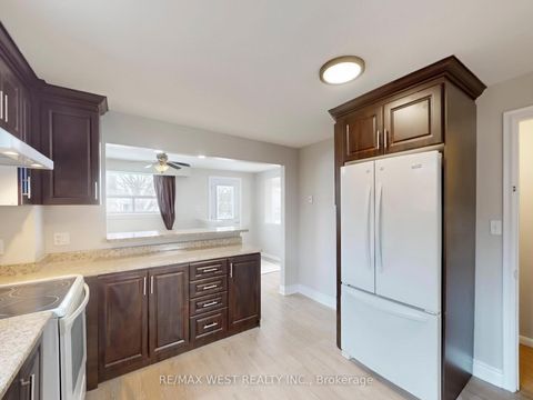 Photo 13 at 16 Upwood Avenue, Rustic, Toronto