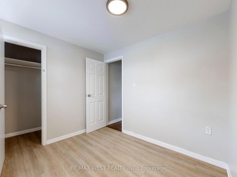 Photo 28 at 16 Upwood Avenue, Rustic, Toronto