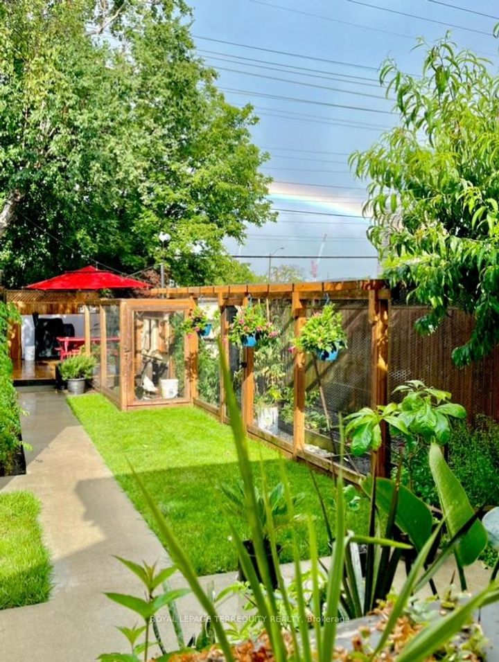 Photo 30 at 5 Acorn Avenue, City Centre West, Toronto