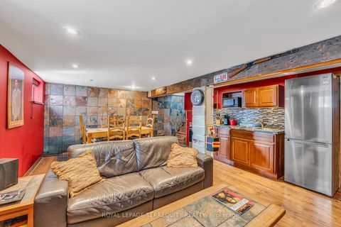 Photo 17 at 5 Acorn Avenue, City Centre West, Toronto