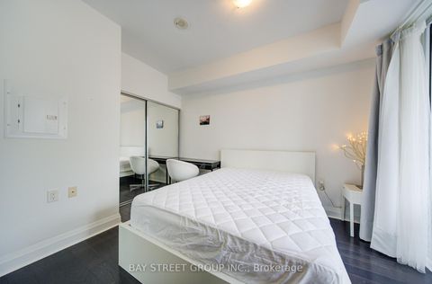 Photo 18 at 1501 - 1080 Bay Street, Bay Street Corridor, Toronto