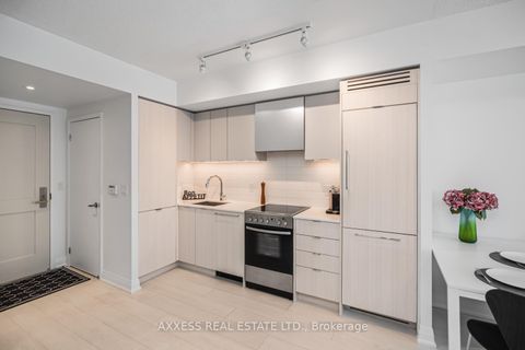 Photo 2 at 619 - 10 Gibbs Road, City Centre West, Toronto