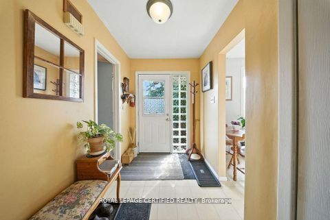 Photo 5 at 386 Handley Crescent, Central Newmarket, Newmarket