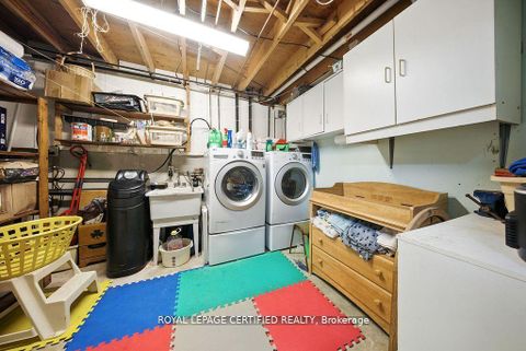 Photo 26 at 386 Handley Crescent, Central Newmarket, Newmarket