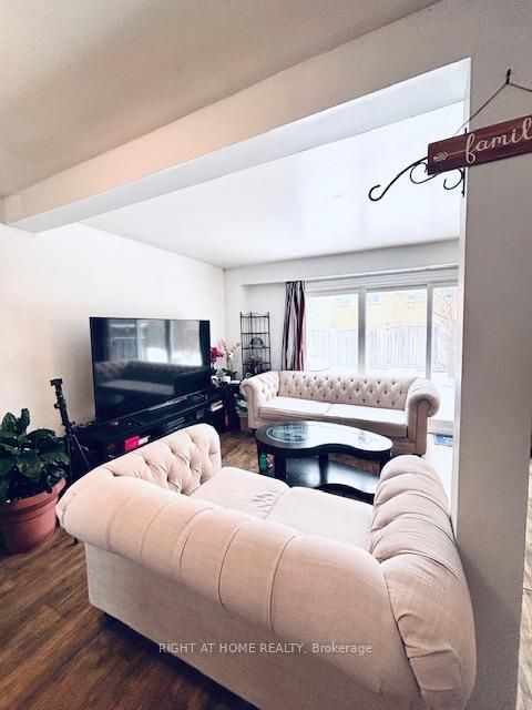 Photo 7 at 7 - 925 Bayly Street, West Shore, Pickering