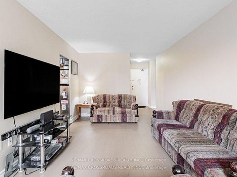 Photo 6 at 206 - 60 Stevenson Road, Jamestown, Toronto
