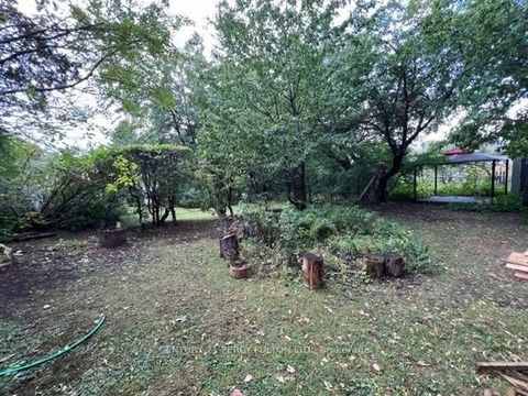 Photo 12 at 48 Connaught Avenue, Newtonbrook West, Toronto