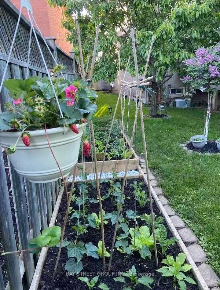 Photo 41 at 10 Kimono Crescent, Rouge Woods, Richmond Hill