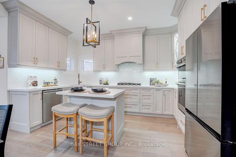 Photo 7 at 10 Kimono Crescent, Rouge Woods, Richmond Hill