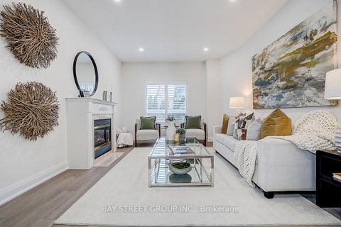 Photo 11 at 10 Kimono Crescent, Rouge Woods, Richmond Hill