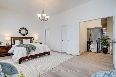 Photo 16 at 10 Kimono Crescent, Rouge Woods, Richmond Hill