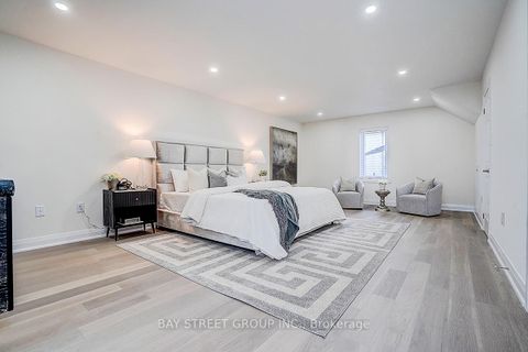 Photo 27 at 10 Kimono Crescent, Rouge Woods, Richmond Hill