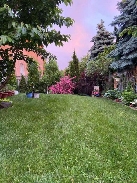 Photo 44 at 10 Kimono Crescent, Rouge Woods, Richmond Hill