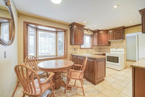 Photo 2 at 42 Belgreen Avenue, Sullivan, Toronto