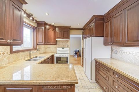 Photo 3 at 42 Belgreen Avenue, Sullivan, Toronto