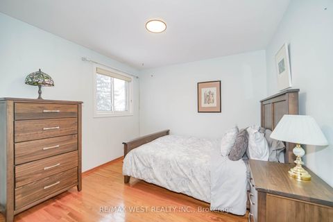 Photo 7 at 42 Belgreen Avenue, Sullivan, Toronto