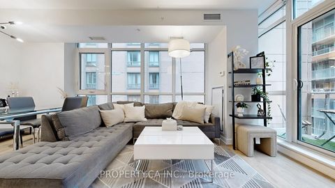 Photo 6 at 311 - 30 Nelson Street, Waterfront Communities C1, Toronto