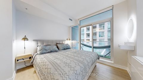 Photo 13 at 311 - 30 Nelson Street, Waterfront Communities C1, Toronto