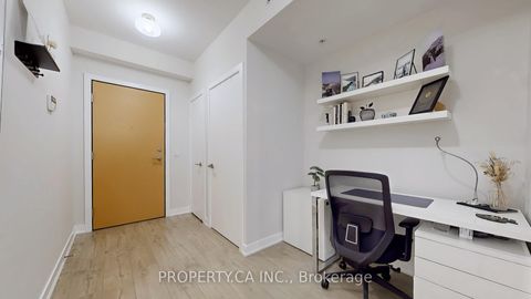Photo 15 at 311 - 30 Nelson Street, Waterfront Communities C1, Toronto