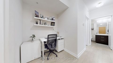 Photo 16 at 311 - 30 Nelson Street, Waterfront Communities C1, Toronto