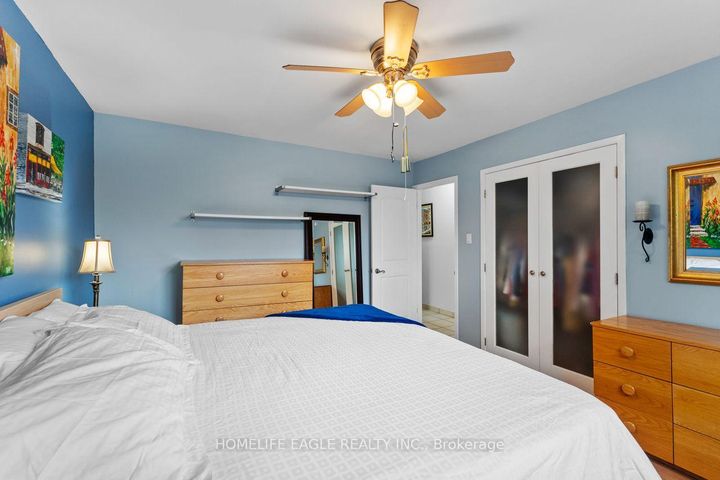 Photo 9 at 14 Lee Avenue, Bradford, Bradford West Gwillimbury