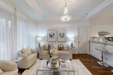 Photo 5 at 116 - 11121 Yonge Street, Devonsleigh, Richmond Hill