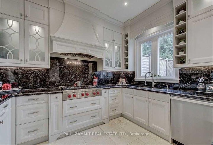 Photo 5 at 90 Grandview Avenue, Grandview, Markham