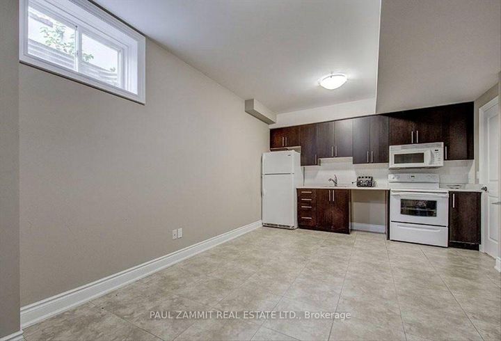 Photo 20 at 90 Grandview Avenue, Grandview, Markham