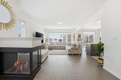 Photo 7 at 20 Morley Crescent, Rolling Acres, Whitby