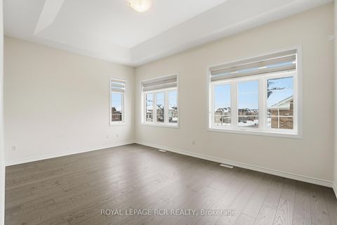 Photo 24 at 20 Morley Crescent, Rolling Acres, Whitby