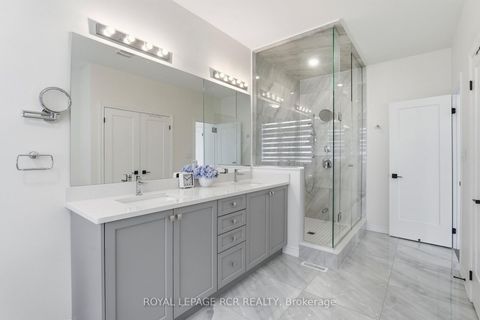 Photo 25 at 20 Morley Crescent, Rolling Acres, Whitby