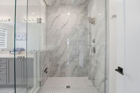 Photo 26 at 20 Morley Crescent, Rolling Acres, Whitby