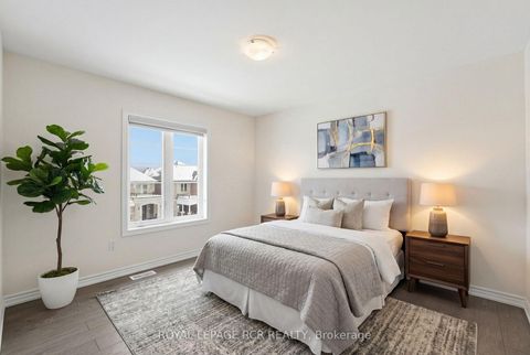 Photo 28 at 20 Morley Crescent, Rolling Acres, Whitby