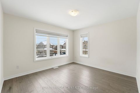 Photo 32 at 20 Morley Crescent, Rolling Acres, Whitby