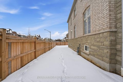 Photo 35 at 20 Morley Crescent, Rolling Acres, Whitby