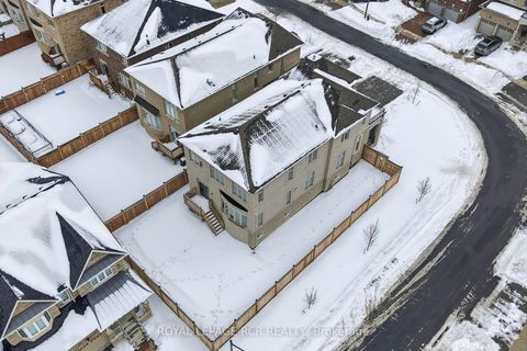 Photo 38 at 20 Morley Crescent, Rolling Acres, Whitby