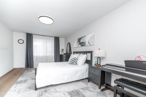 Photo 19 at 24 Christephen Crescent, Rouge Woods, Richmond Hill