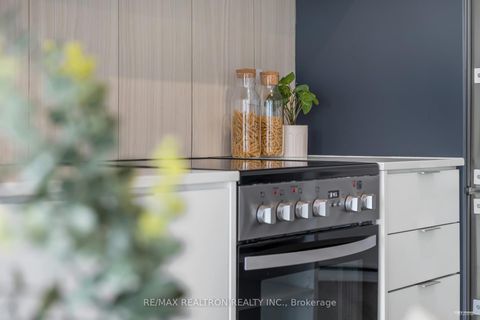 Photo 9 at 1405 - 8 Tippett Road, Clanton Park, Toronto