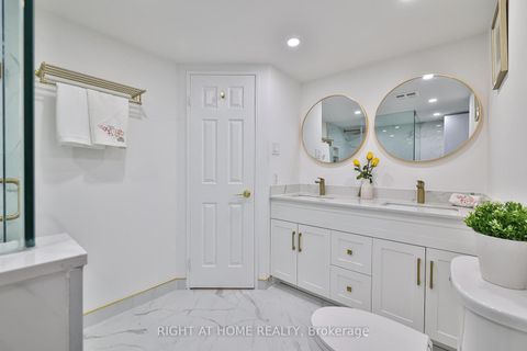 Photo 20 at 802 - 30 Harding Boulevard W, North Richvale, Richmond Hill