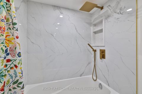 Photo 25 at 802 - 30 Harding Boulevard W, North Richvale, Richmond Hill