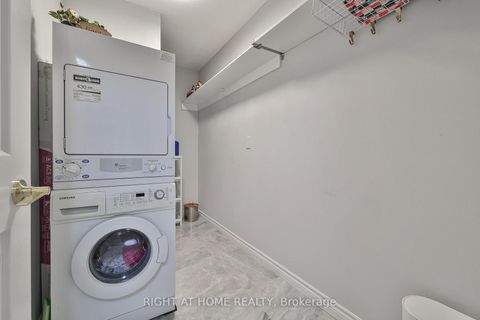 Photo 26 at 802 - 30 Harding Boulevard W, North Richvale, Richmond Hill