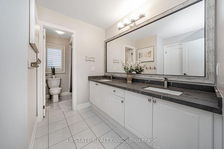 Photo 30 at 24 Haywood Drive, Credit Valley, Brampton